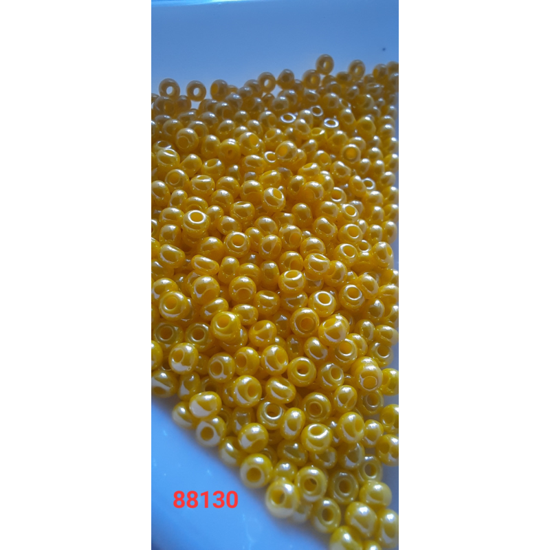 Чеський бісер Preciosa 10/0, 88130 жовтий, 50 г — бісер для рукоділля, прикрас і вишивки Чеський бісер Preciosa 10/0, 88130 жовтий, 50 г — бісер для рукоділля, прикрас і вишивки