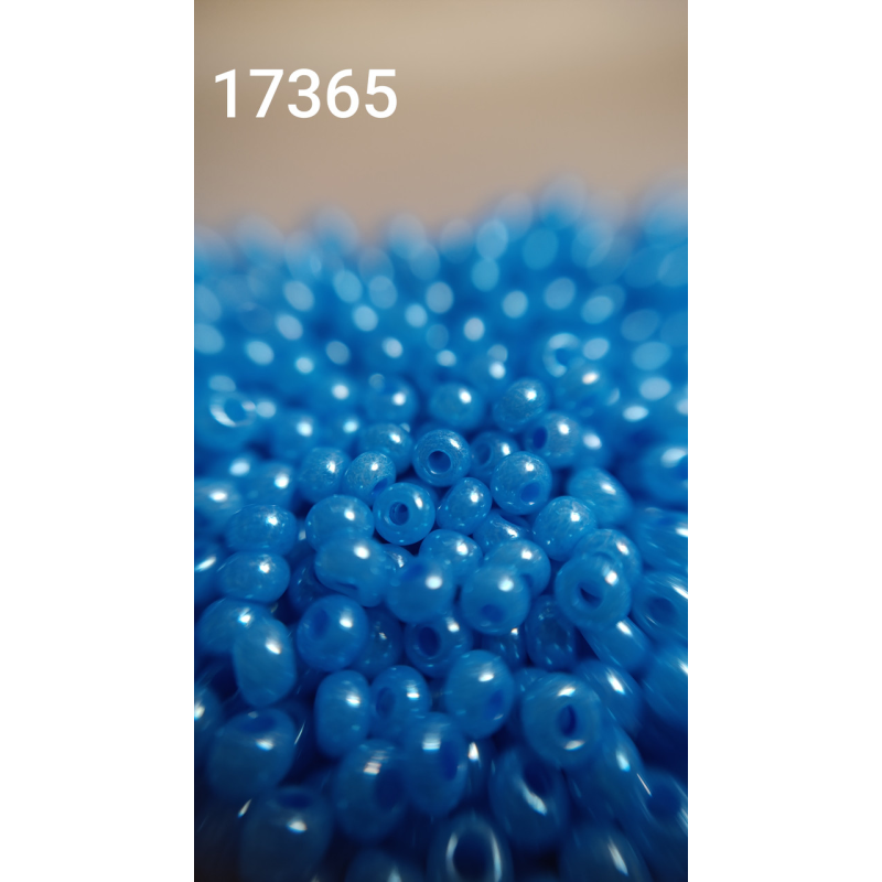Чеський бісер Preciosa 10/0, 17365 блакитний, 1 г — бісер для рукоділля, прикрас і вишивки