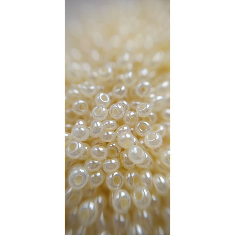 Чеський бісер Preciosa 10/0, 47113 беж,, 50 г — бісер для рукоділля, прикрас і вишивки Чеський бісер Preciosa 10/0, 47113 беж,, 50 г — бісер для рукоділля, прикрас і вишивки