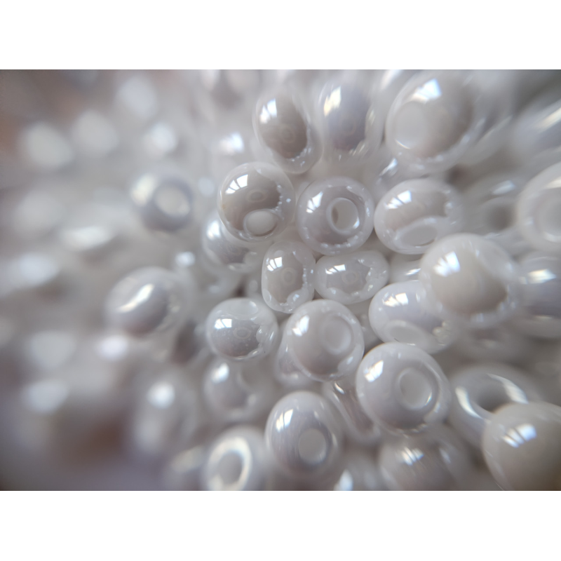 Чеський бісер Preciosa 6/0, 46102 білий перлинний, 50 г — бісер для рукоділля, прикрас і вишивки Чеський бісер Preciosa 6/0, 46102 білий перлинний, 50 г — бісер для рукоділля, прикрас і вишивки