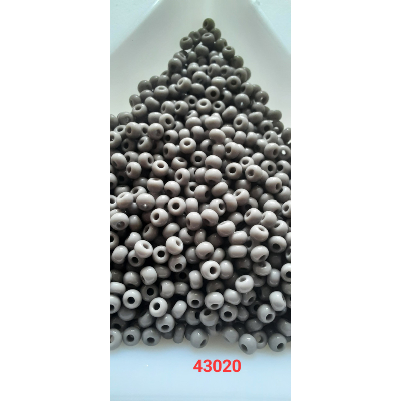 Чеський бісер Preciosa 10/0, 43020 сірий, 50 г — бісер для рукоділля, прикрас і вишивки Чеський бісер Preciosa 10/0, 43020 сірий, 50 г — бісер для рукоділля, прикрас і вишивки